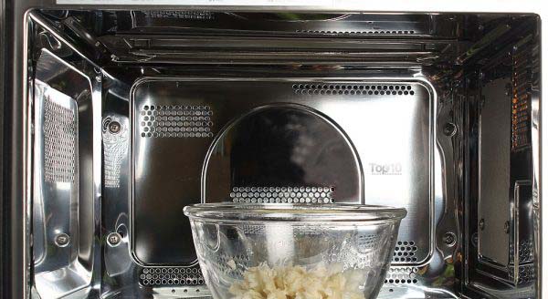 Realiza-tu-propia-crema-de-afeitar-casera-de-manera-sencilla-05