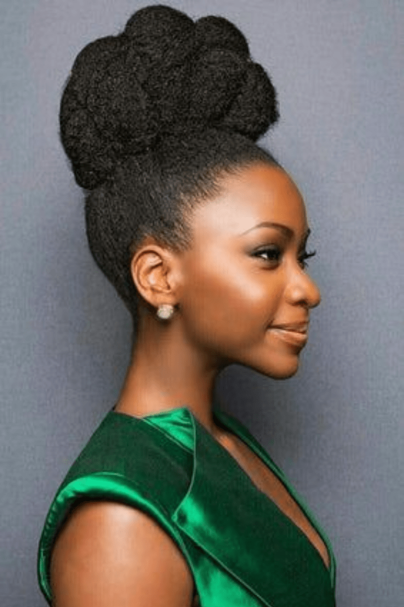 10 moños altos para lucir en ocasiones&nbsp;especiales.