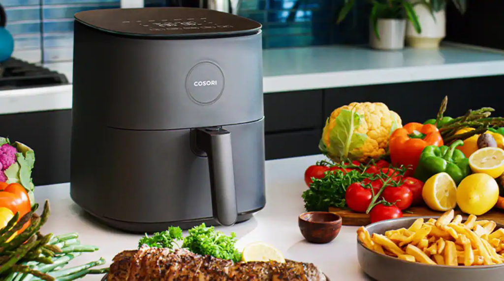 Las freidoras de aire sin aceite, también conocidas como freidoras de aire caliente, han ganado popularidad en los últimos años debido a sus supuestas ventajas para la salud. Aquí te dejo algunas de las razones por las que se las considera una opción, mucho más saludable en comparación con las freidoras tradicionales que utilizan aceite: